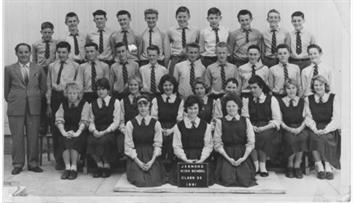 front l-r: ??,??,??
2nd l-r: ??, ??, ??, ??, ??, ??, Margaret Cromarty, ??, Susan Smith
3rd l-r: Mr Alec Gallagher, ??, ??, ??, ??, ??, ??, Denis Straker, Phillip Fletcher, ??
back l-r: Kenny Sanderson, Greg (Wayne) Norgard, ??, ??, ??, Gary Whitmore, ??, ??, ??, ??
Class Captains: Hazel Lorraine Black & Tony Brown